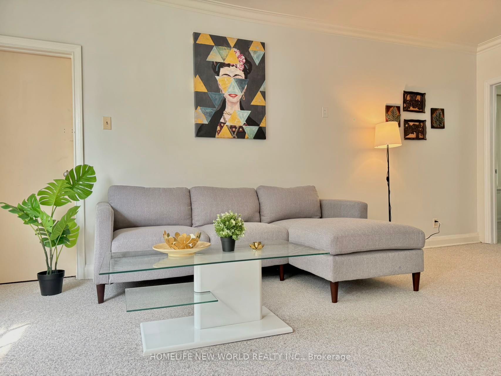 1563 Bathurst St