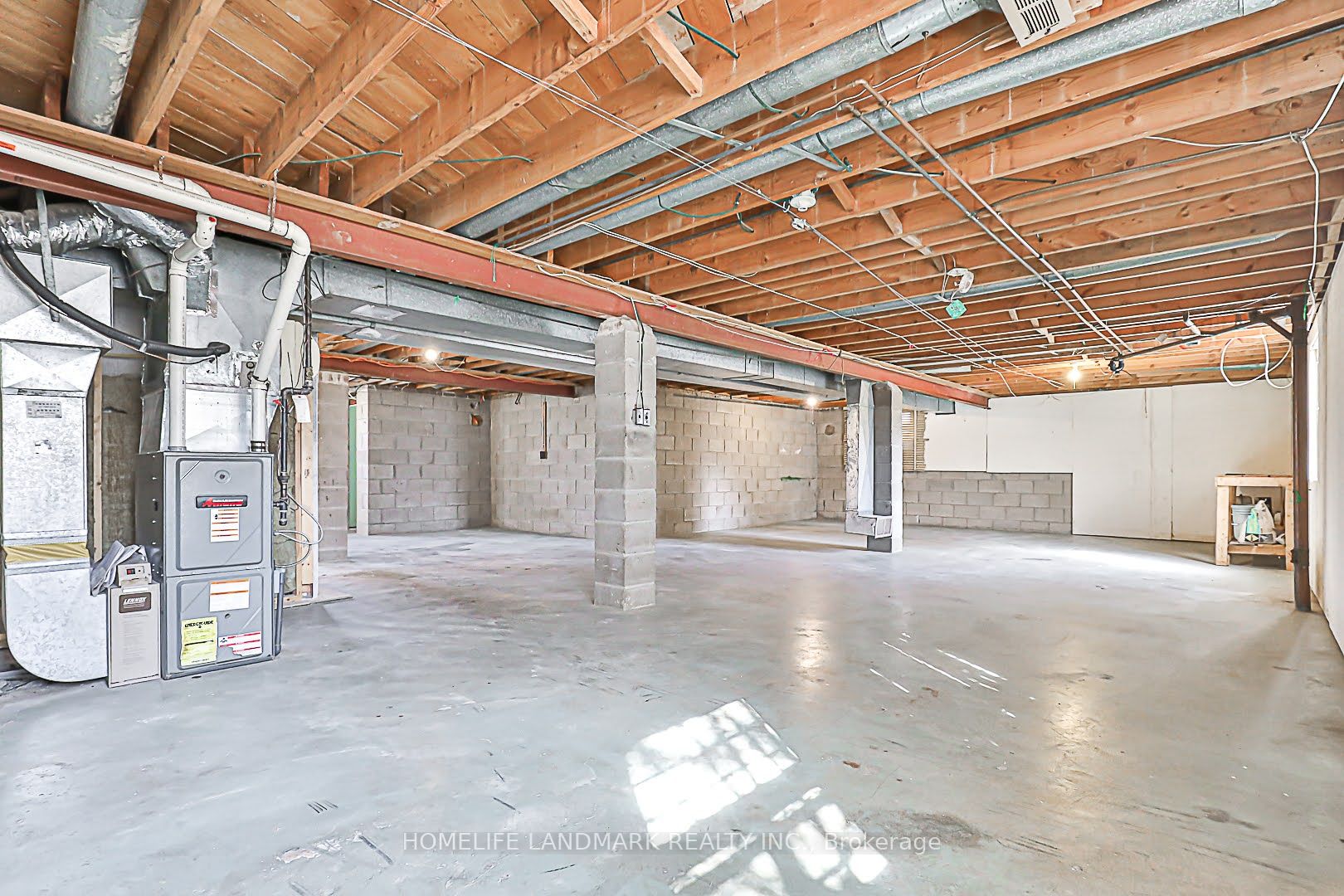 81 Maxome Avenue