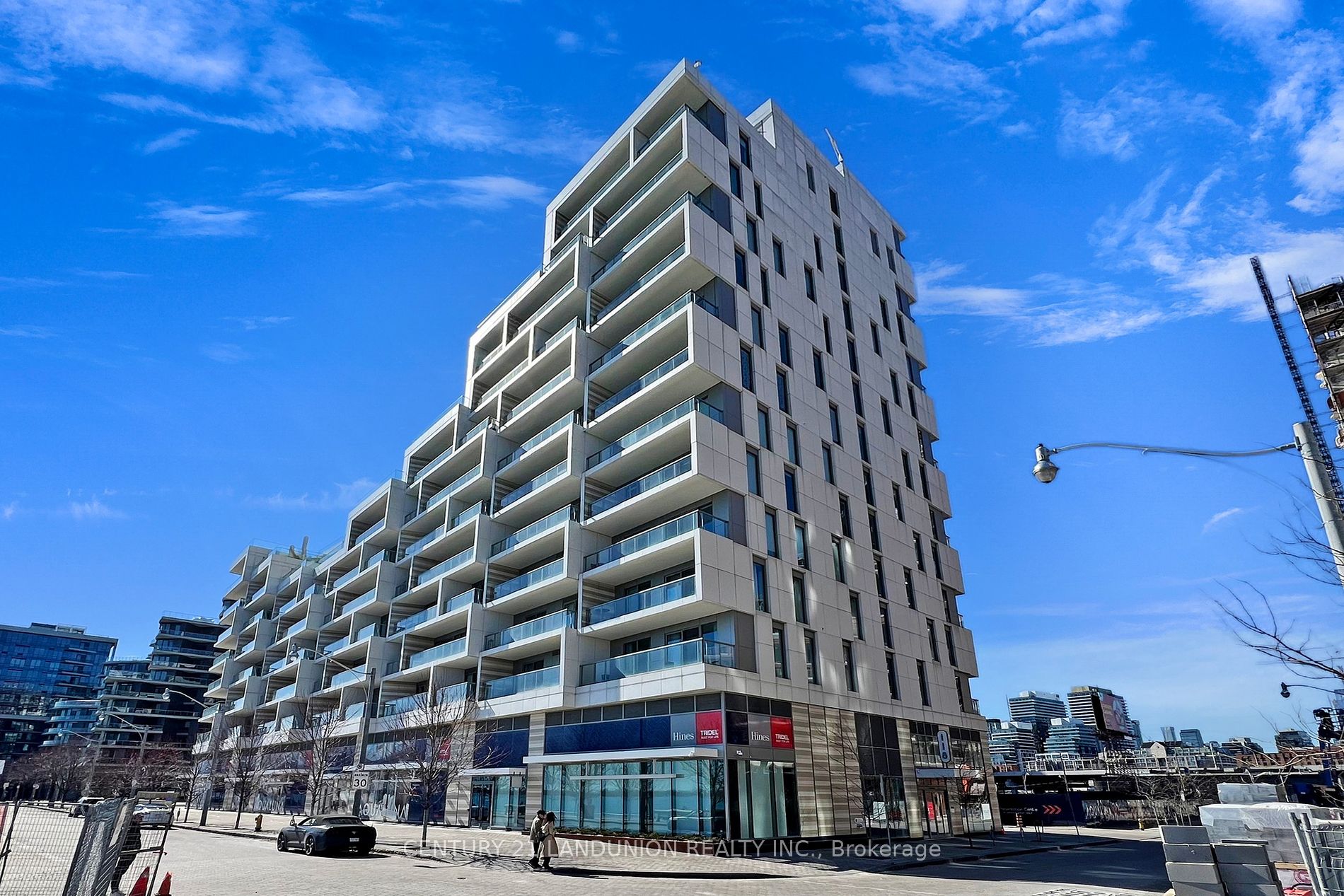 118 Merchants' Wharf, #422
