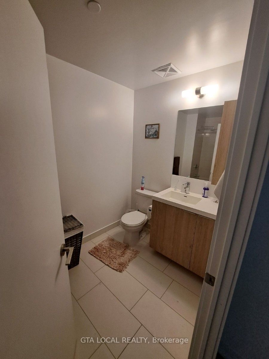 34 Tubman Ave, #406