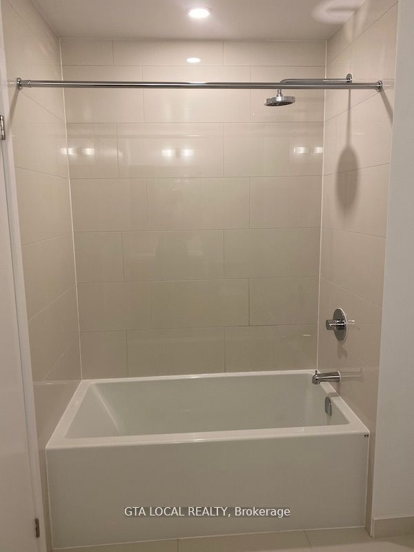 34 Tubman Ave, #406