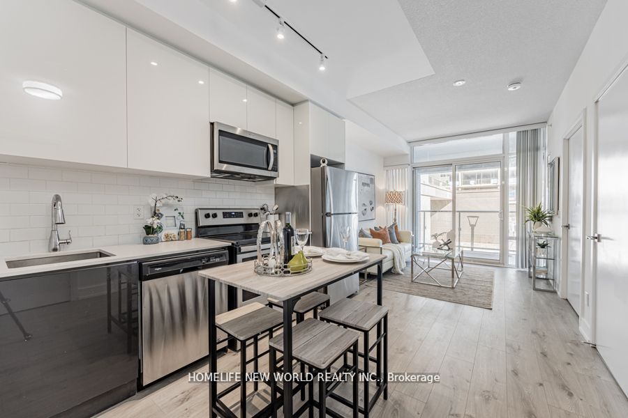 621 Sheppard Avenue E #250