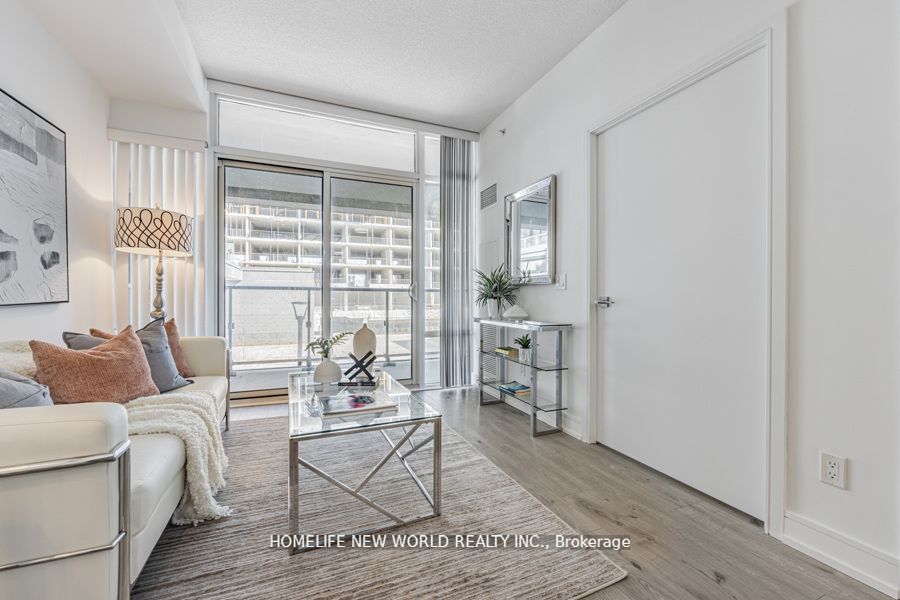 621 Sheppard Avenue E #250
