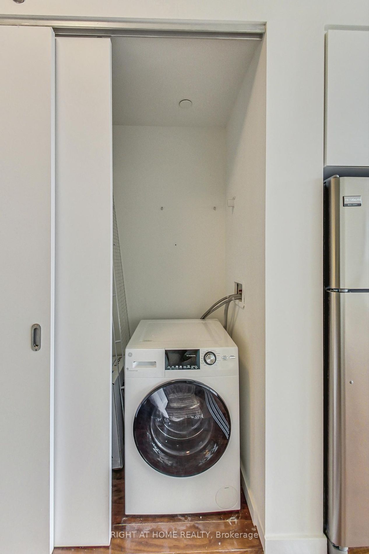 32 Trolley Cres, #1003