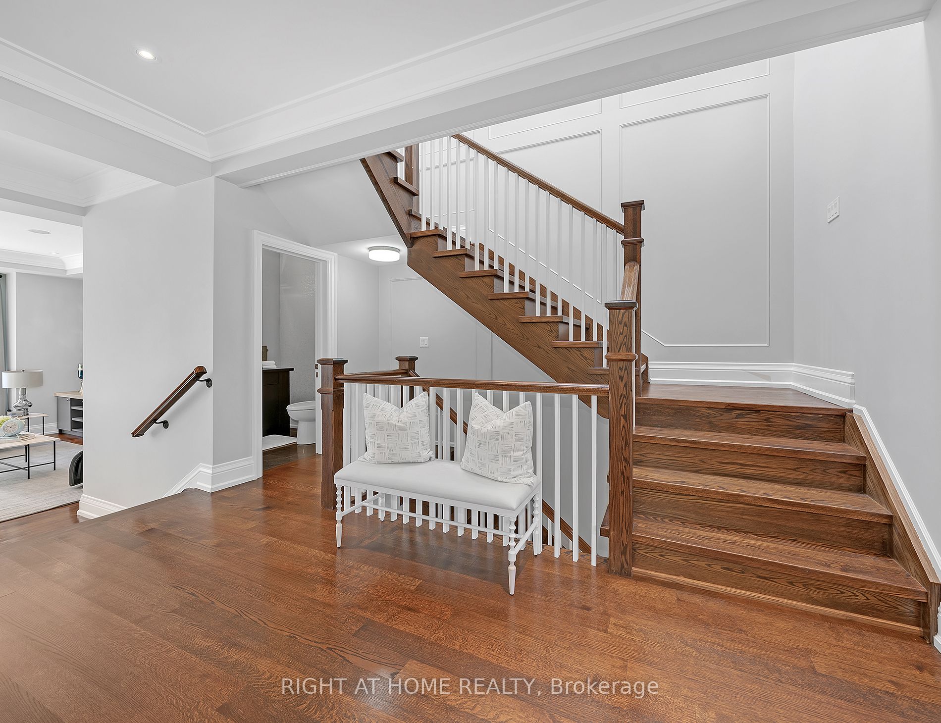 481 Broadway Ave
