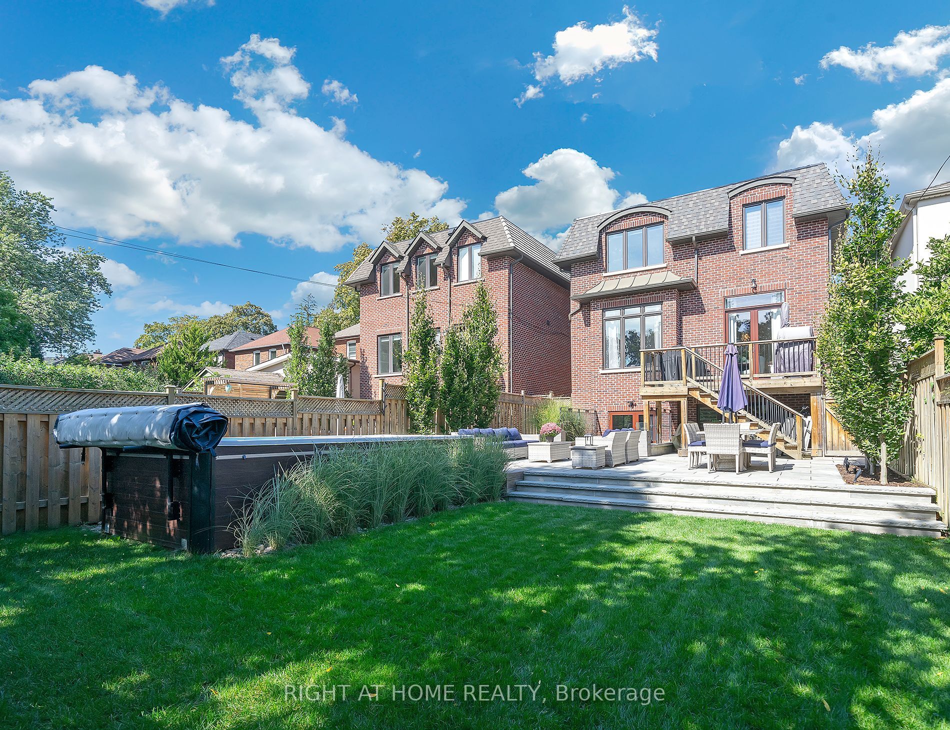 481 Broadway Ave