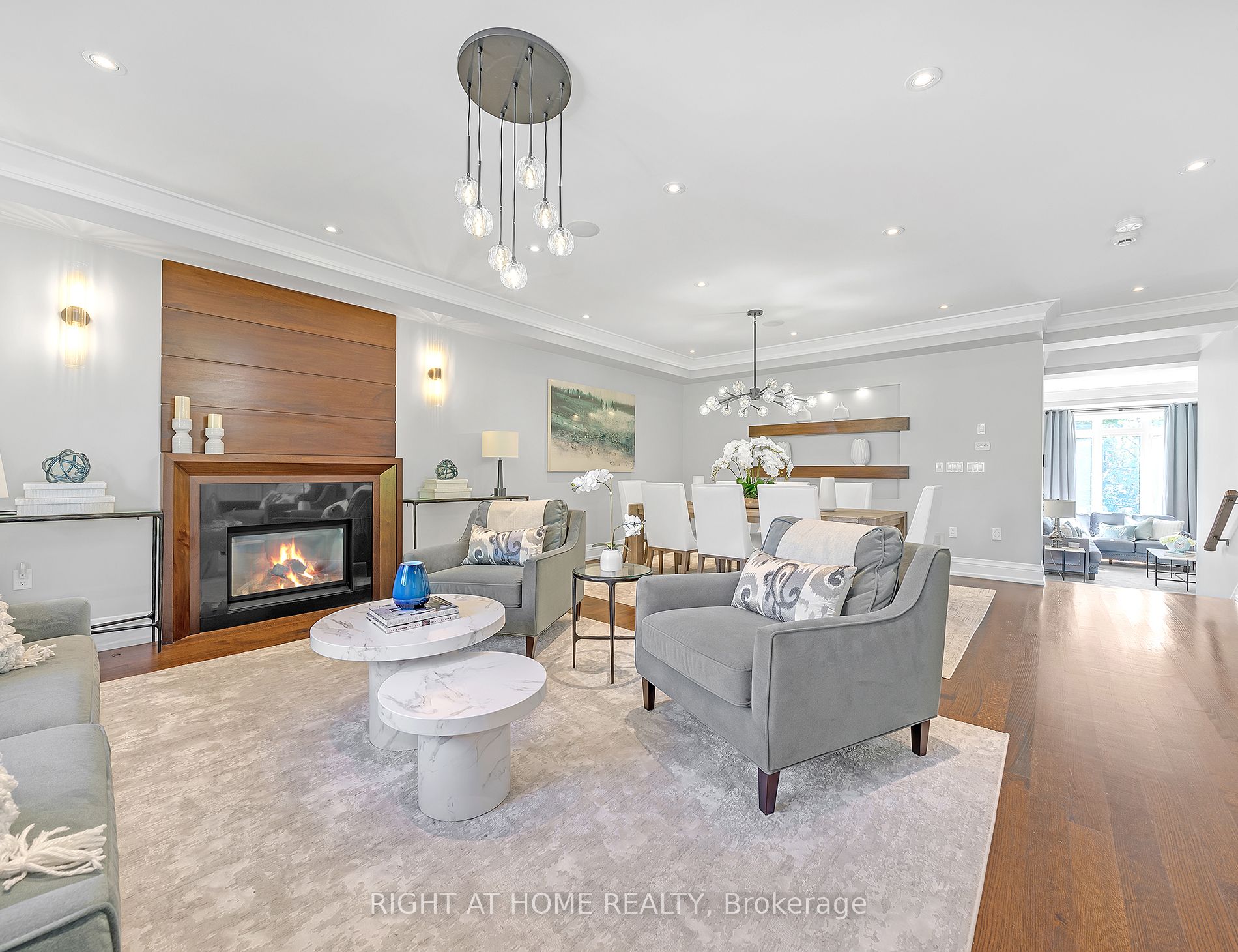 481 Broadway Ave