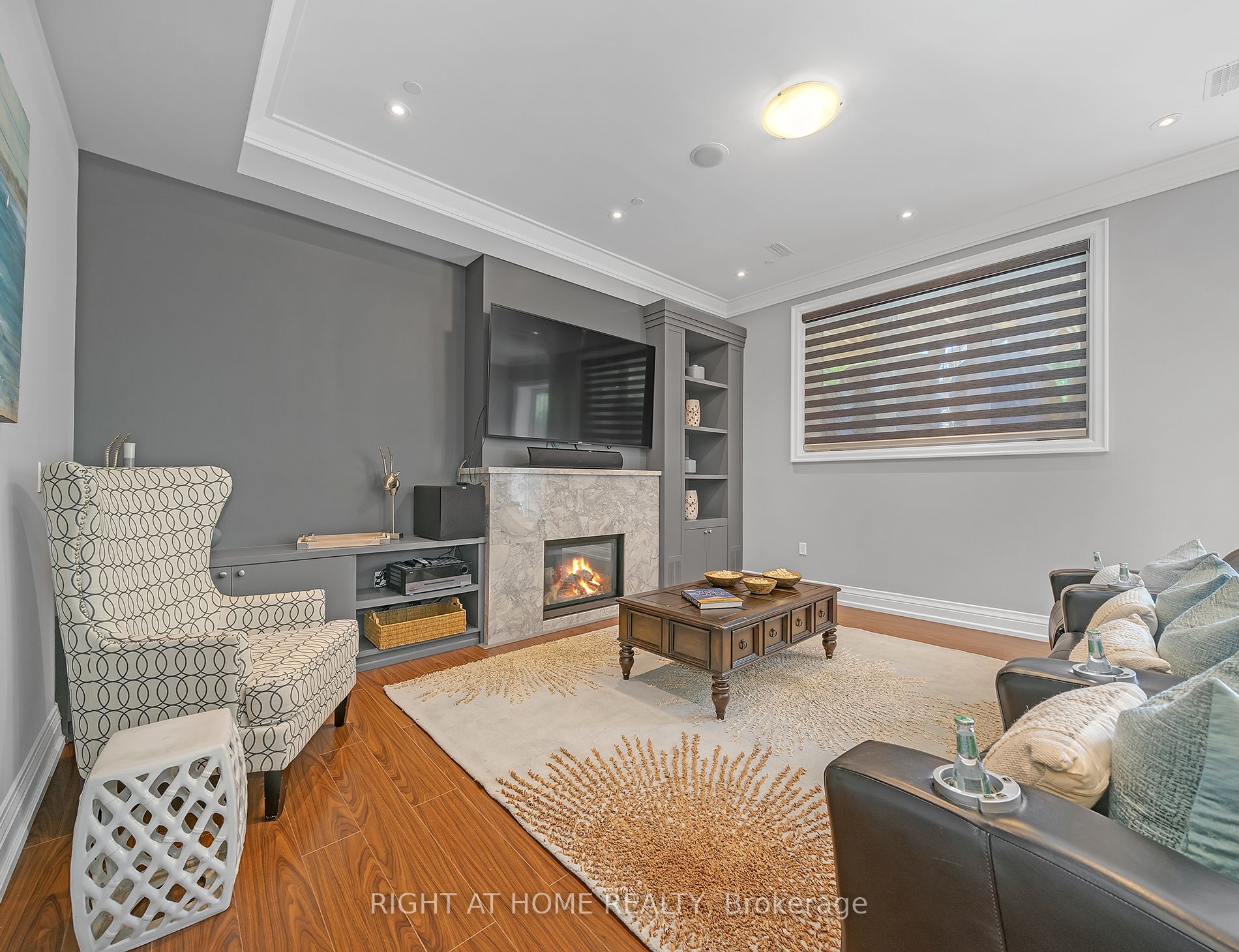 481 Broadway Ave