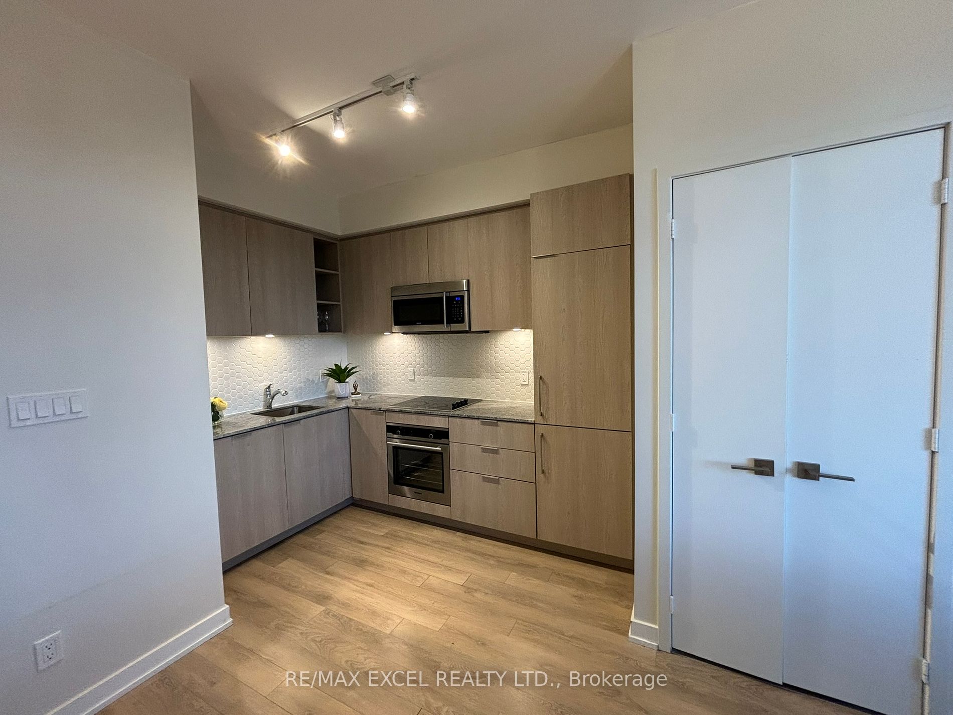 50 Ordnance St, #1708