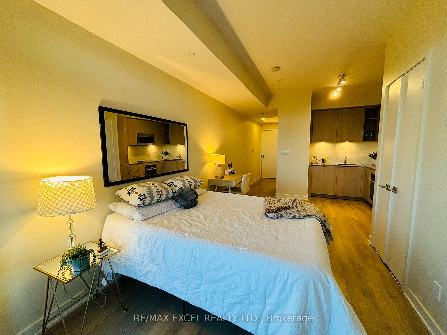 50 Ordnance St, #1708