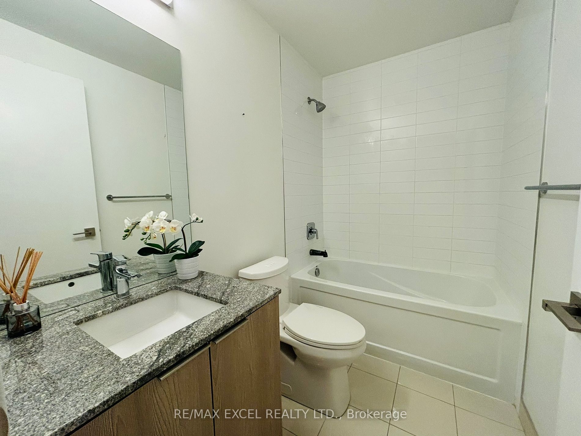 50 Ordnance St, #1708