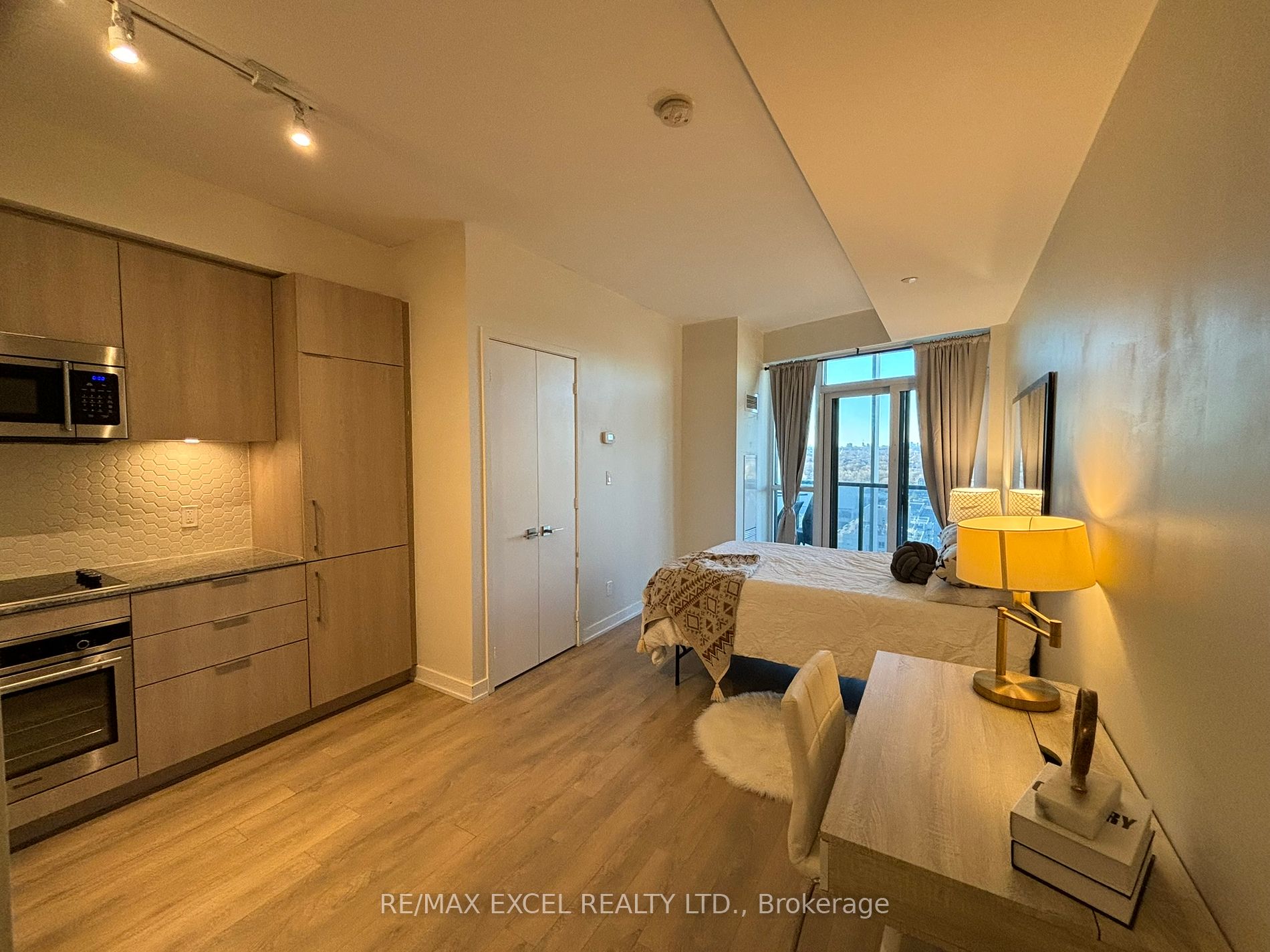 50 Ordnance St, #1708