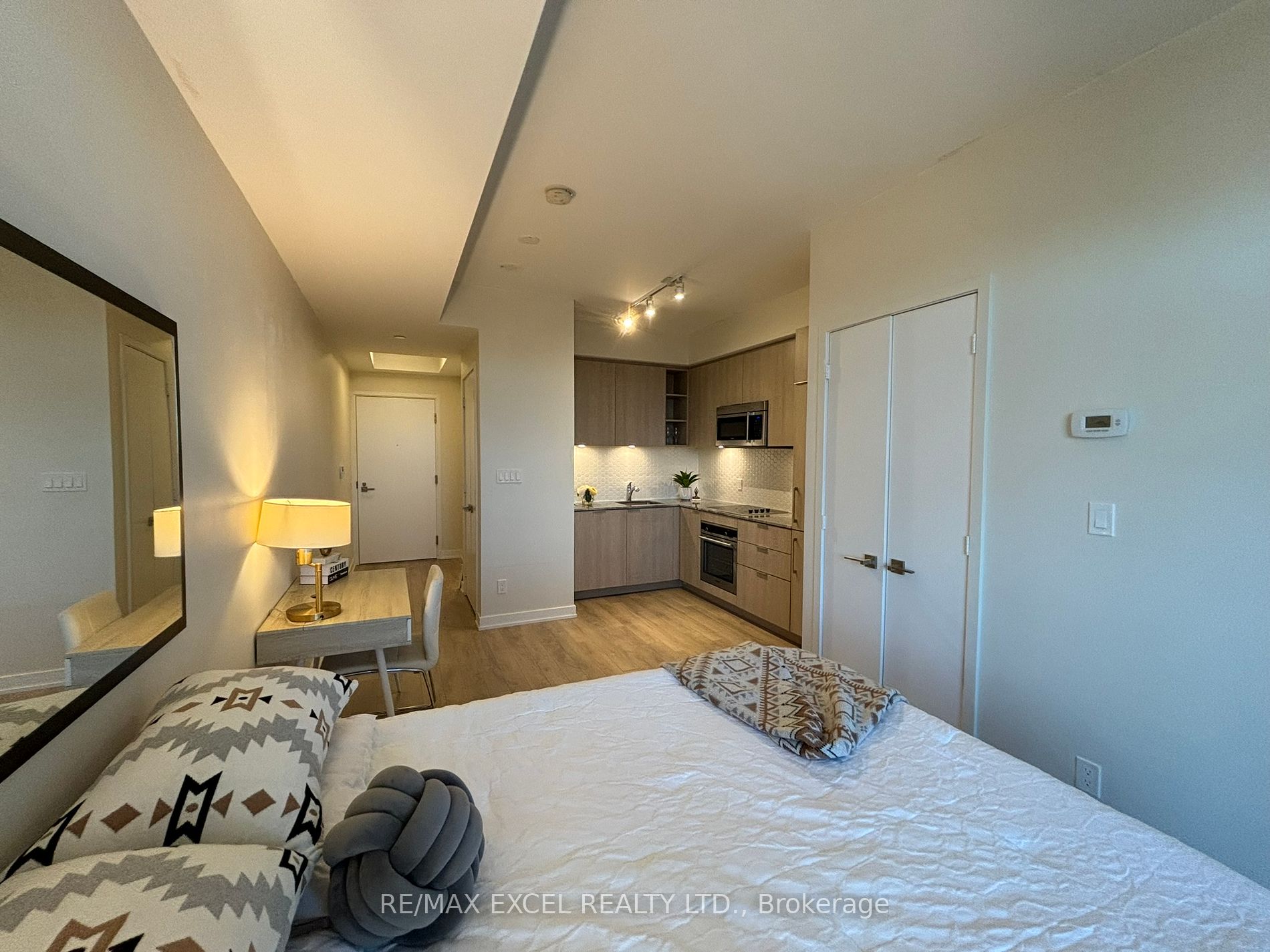 50 Ordnance St, #1708