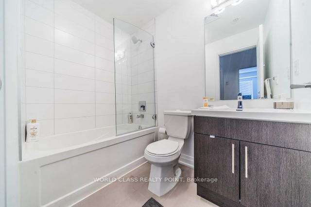 780 Sheppard Ave E, #Th62