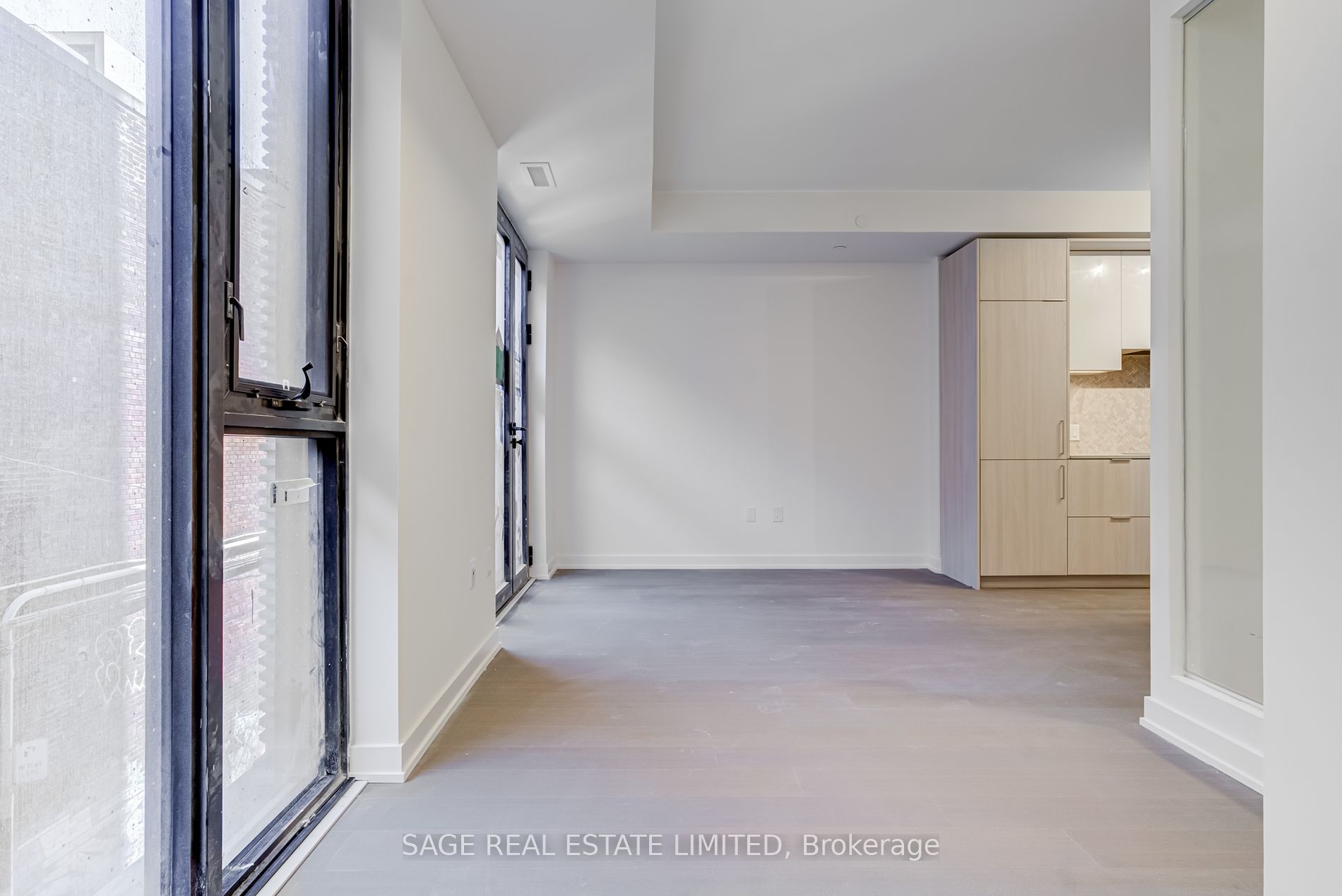 123 Portland St, #205