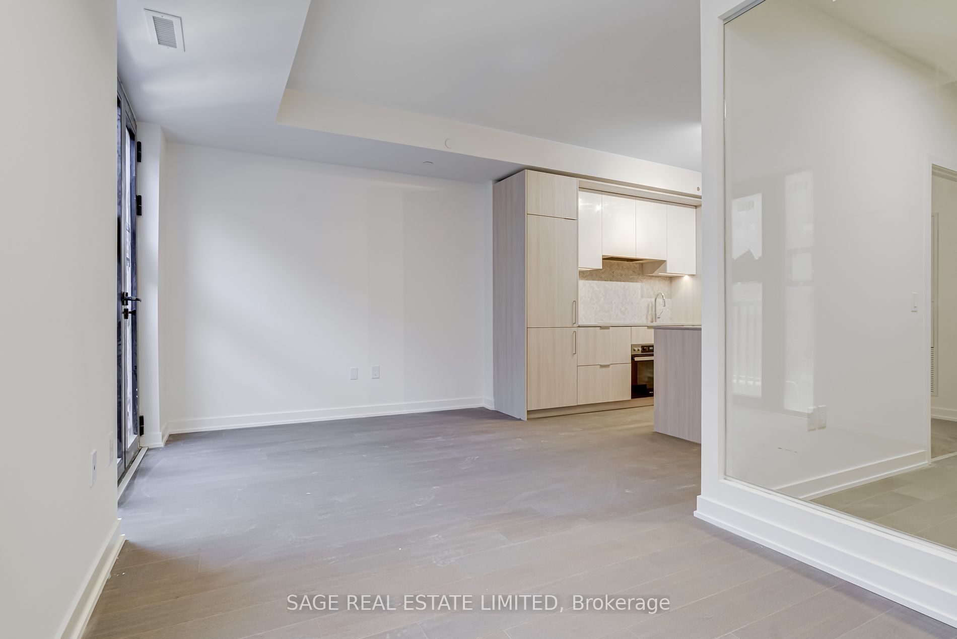 123 Portland St, #205