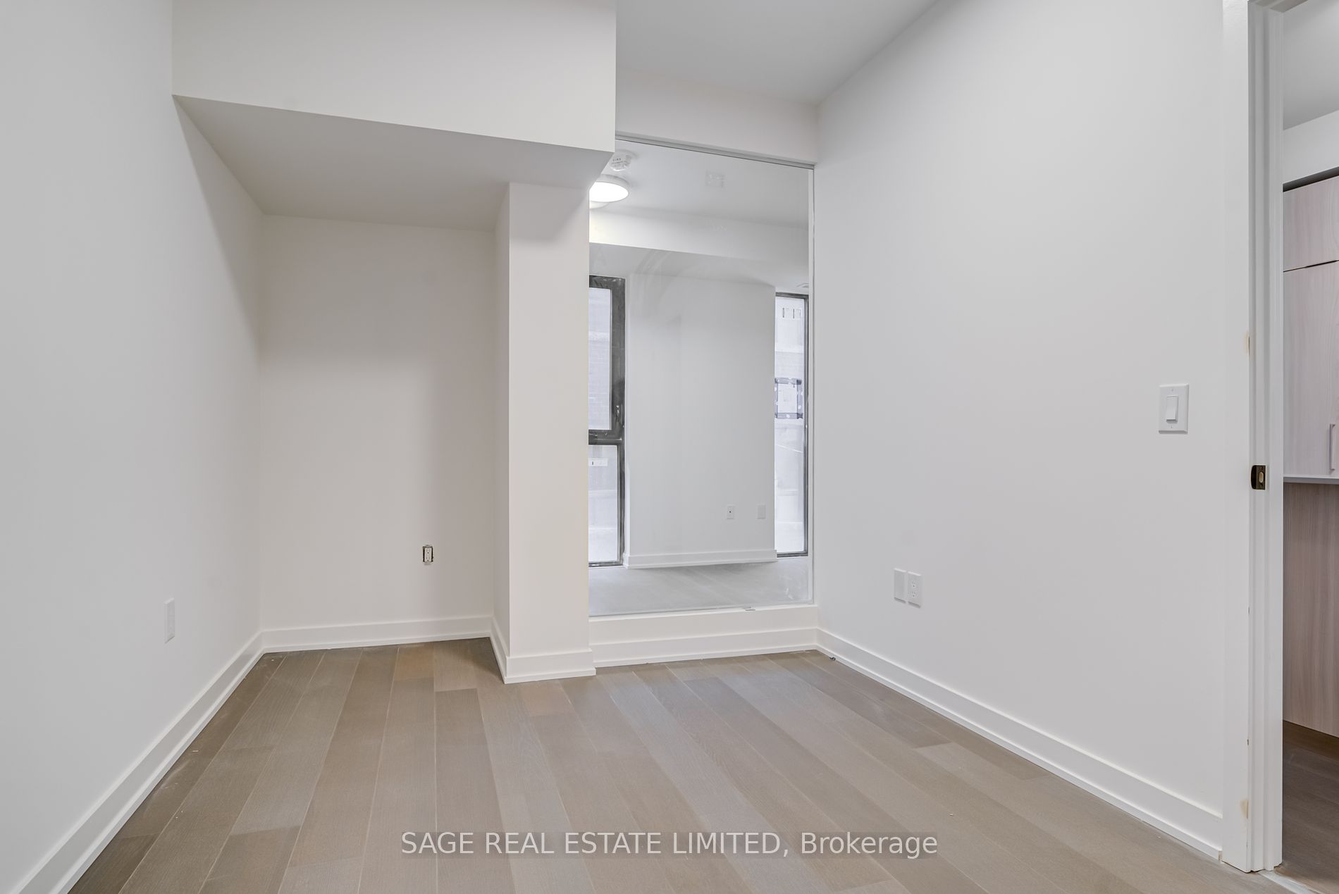 123 Portland St, #205