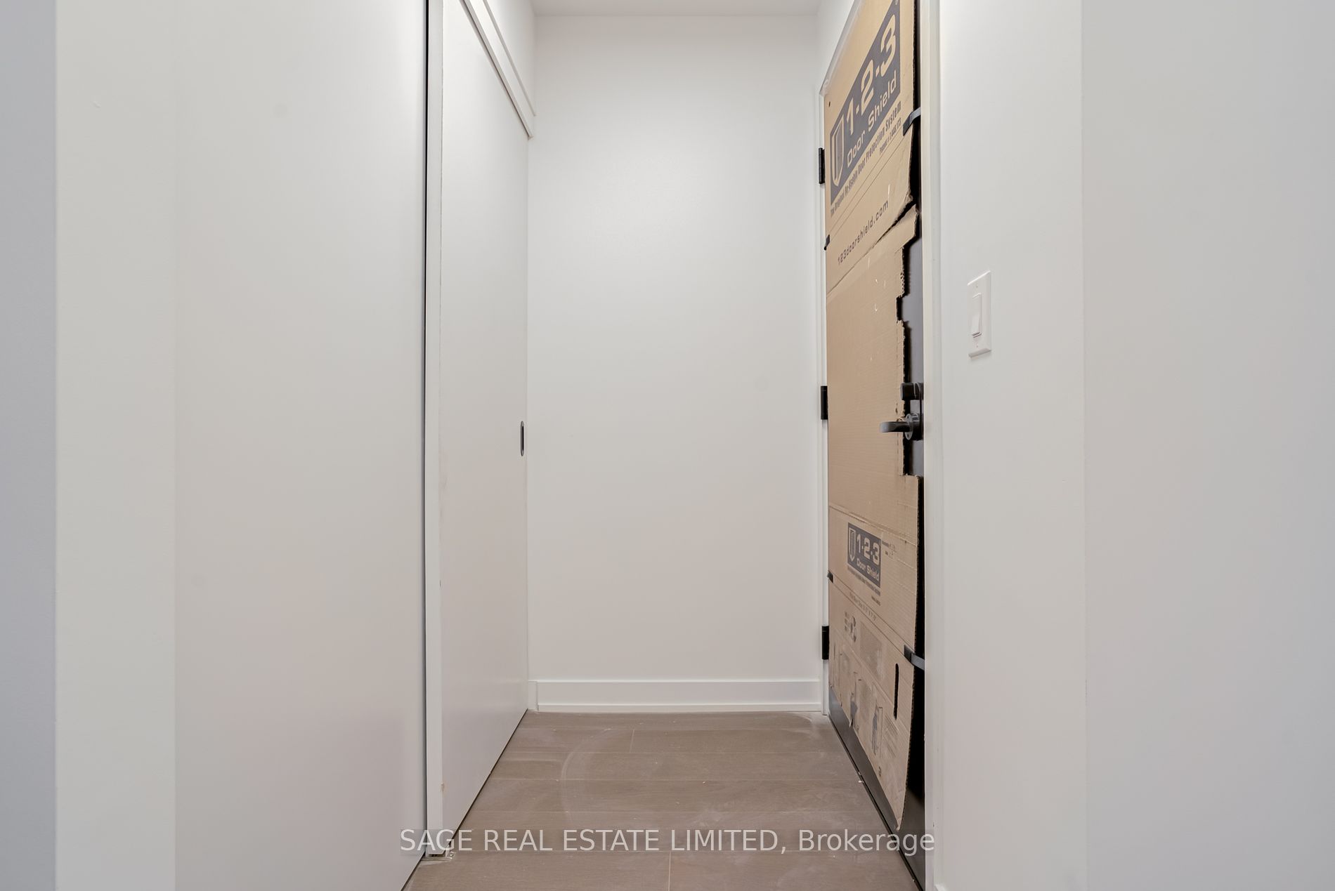 123 Portland St, #205