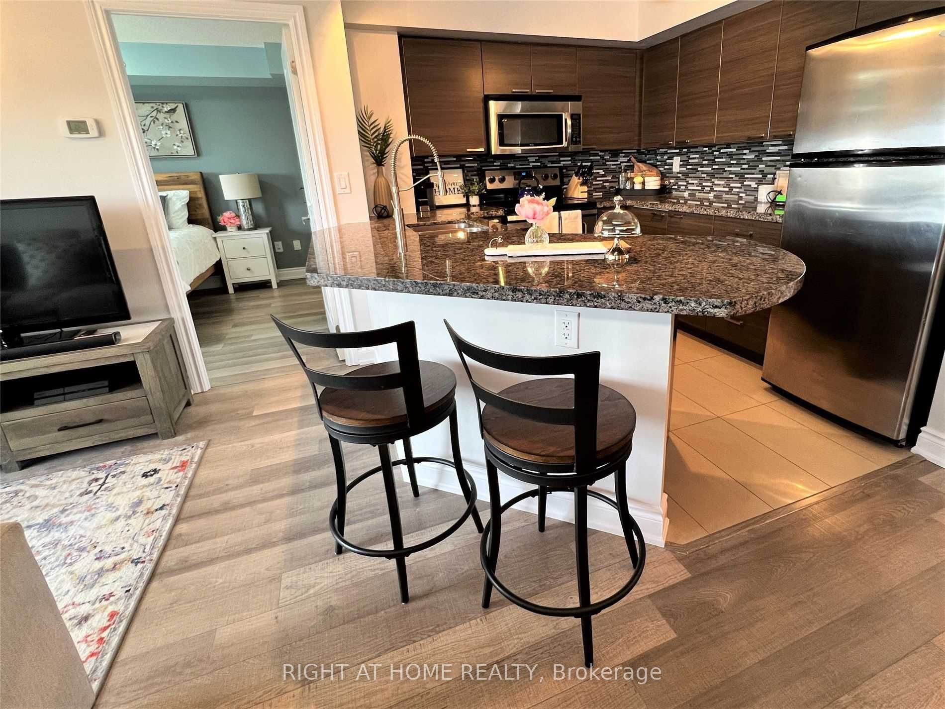 760 Sheppard Ave W, #508