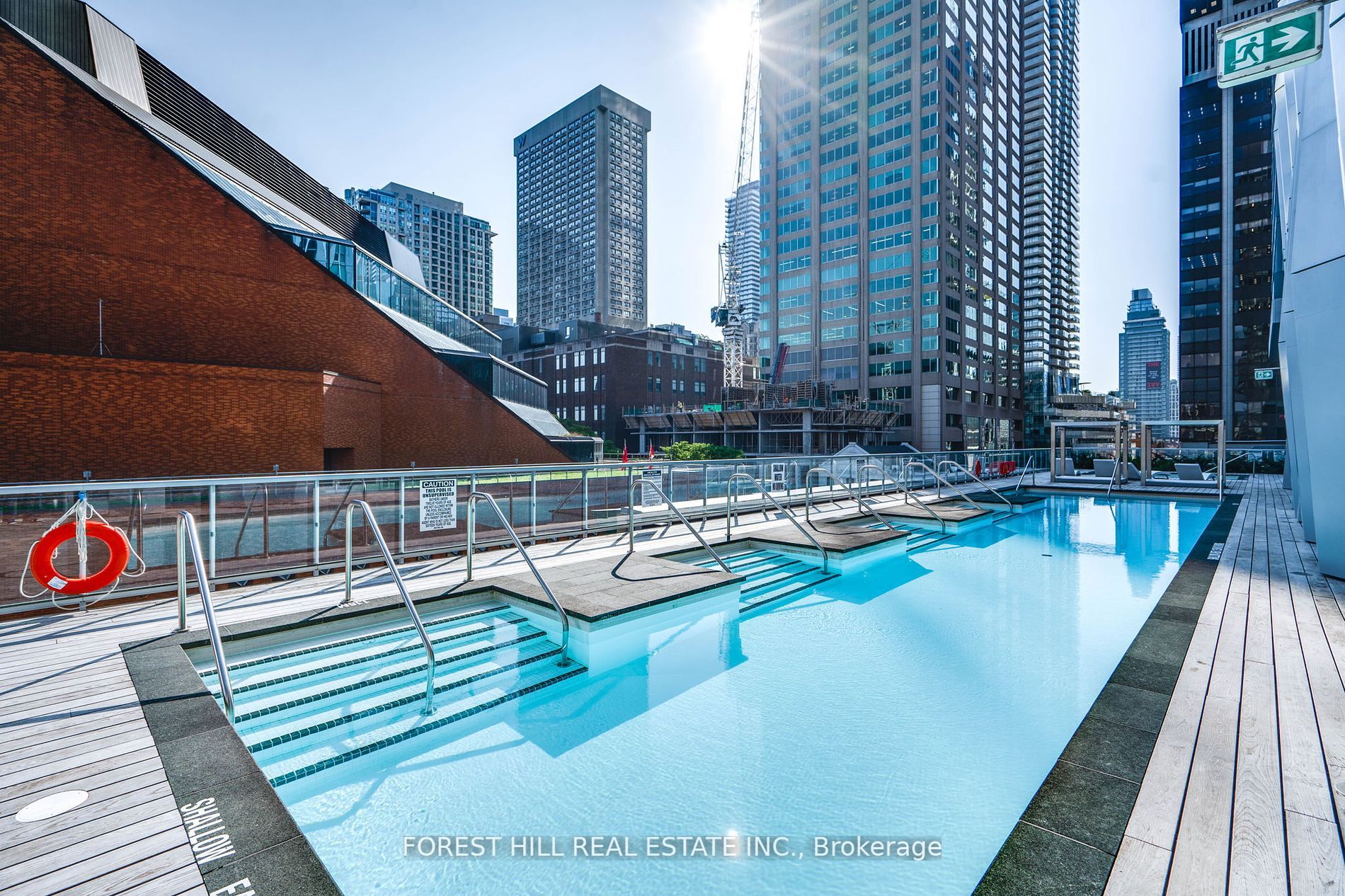1 Yorkville Ave, #802