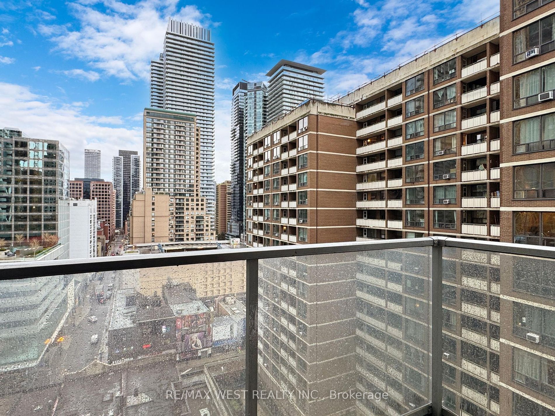 21 Balmuto St, #1202