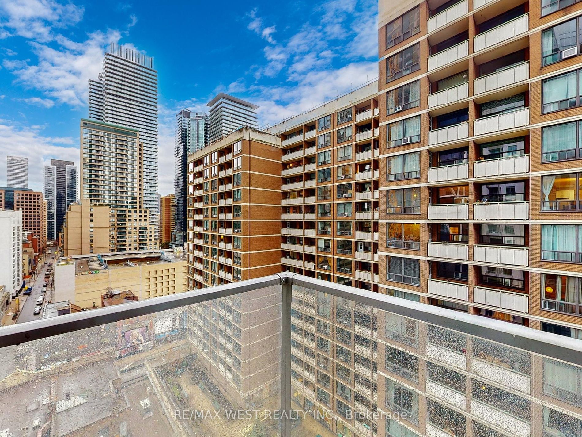 21 Balmuto St, #1202