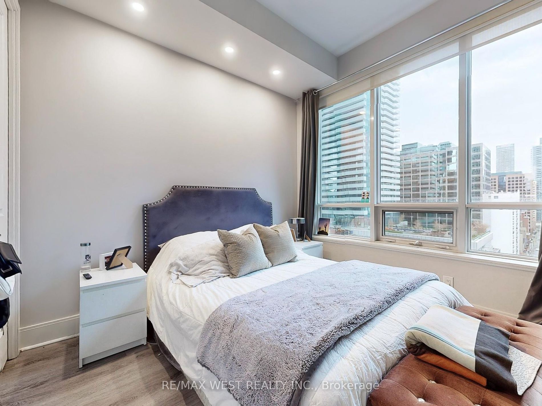21 Balmuto St, #1202