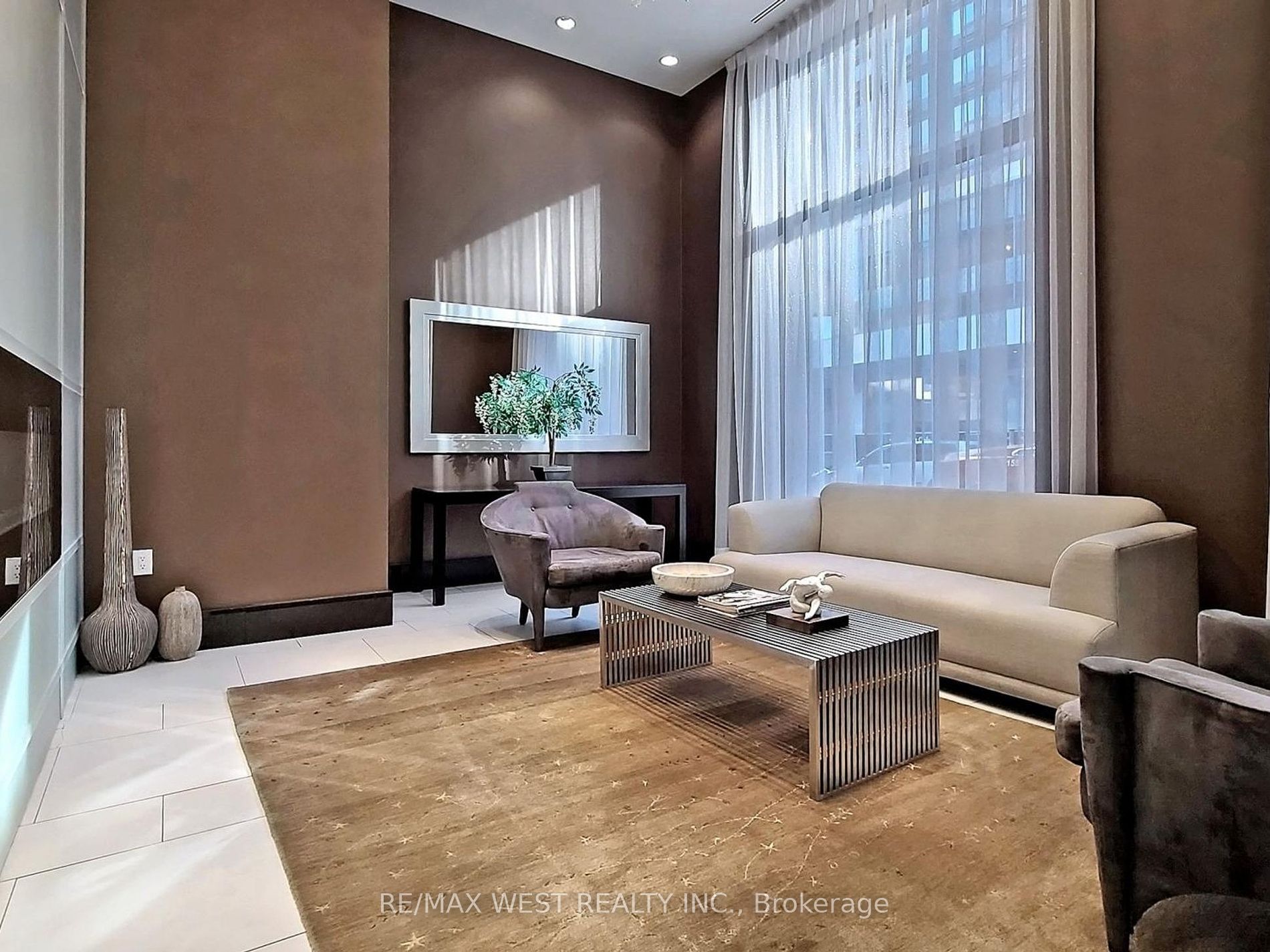 21 Balmuto St, #1202