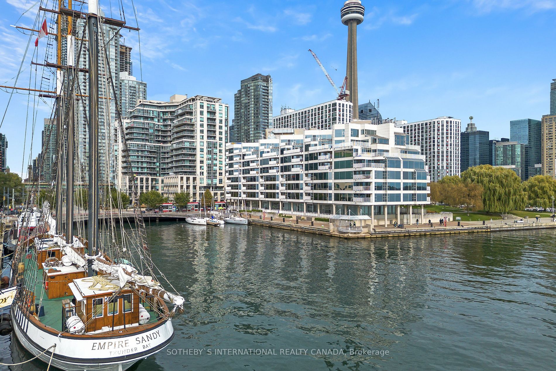 401 Queens Quay W, #512