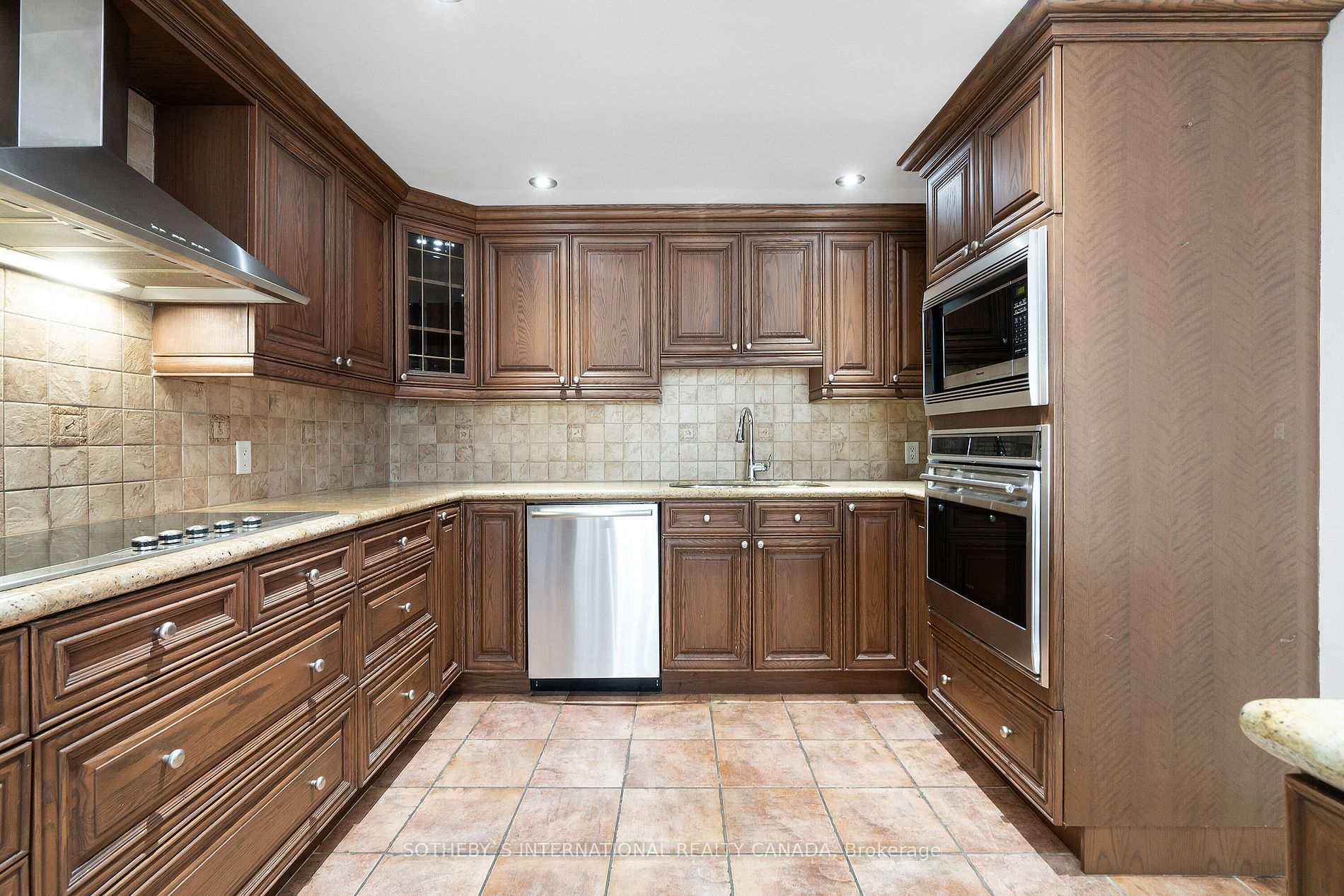 401 Queens Quay W, #512