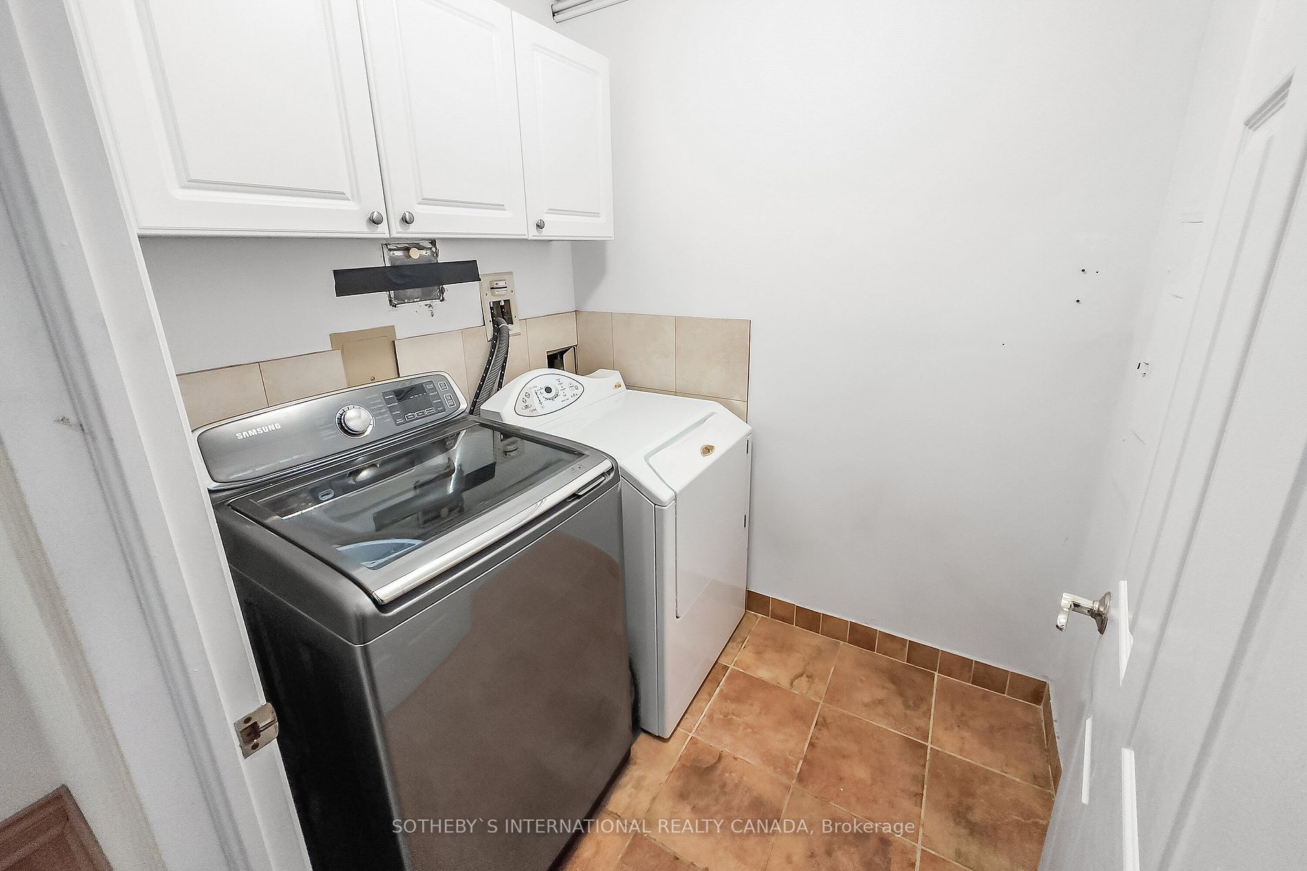 401 Queens Quay W, #512