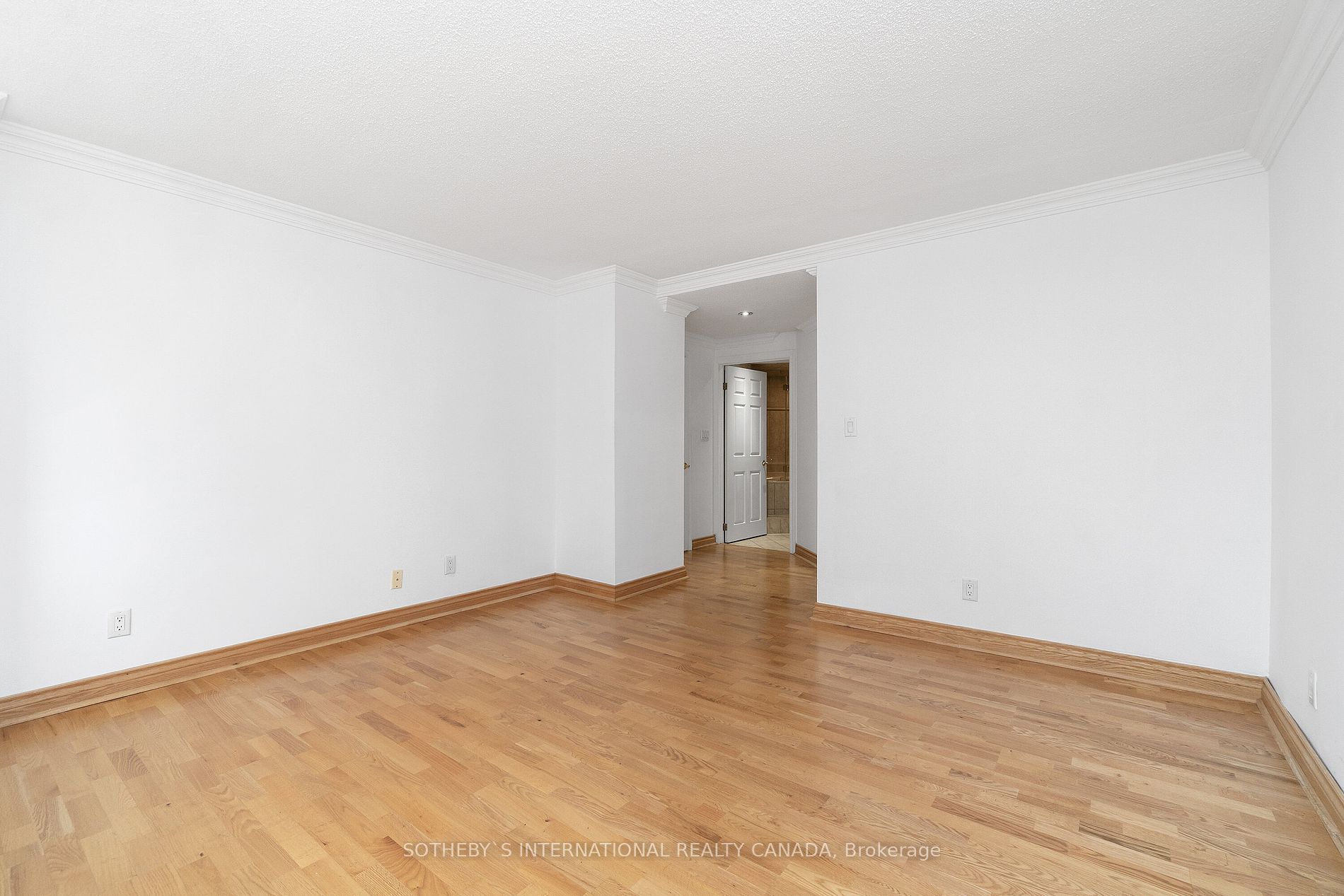 401 Queens Quay W, #512