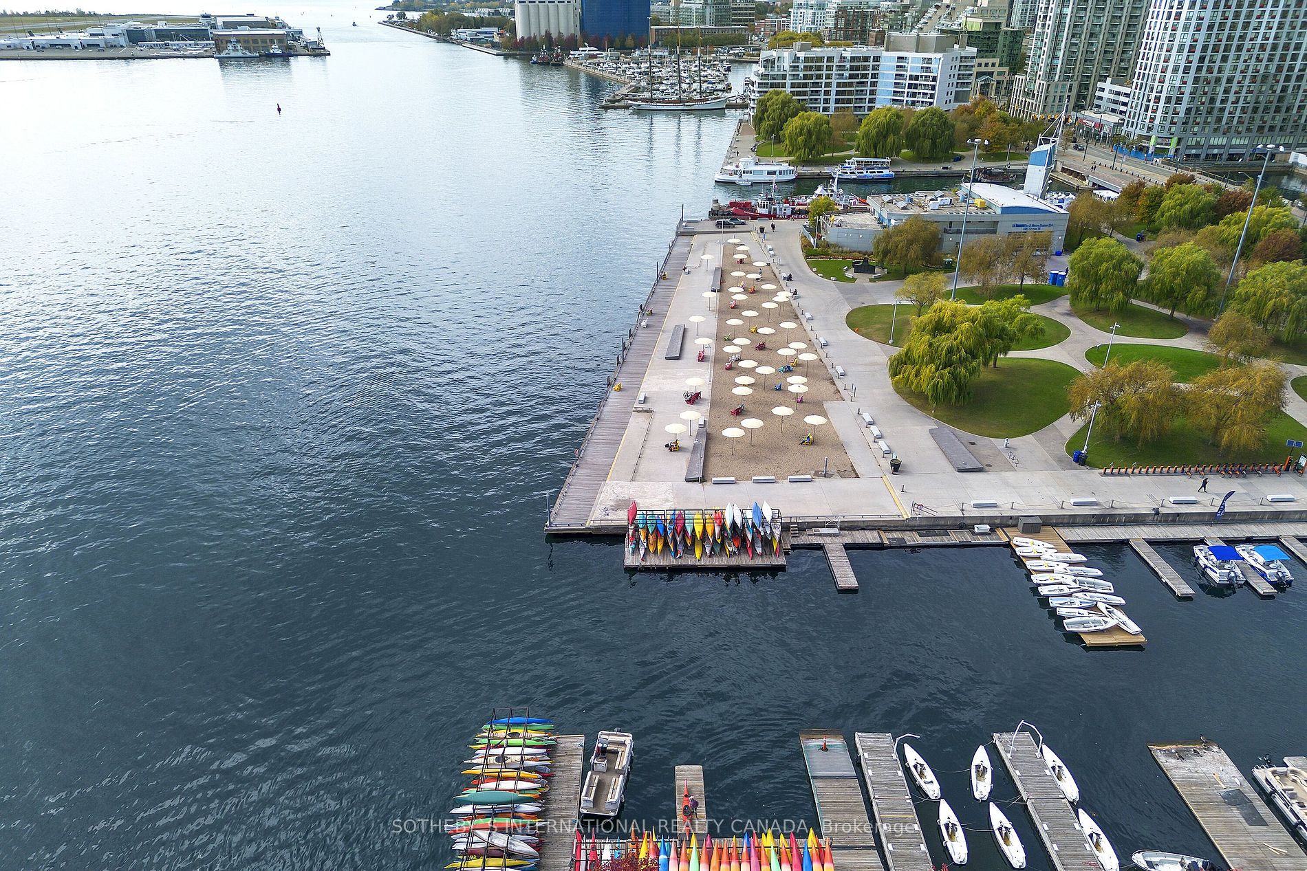 401 Queens Quay W, #512