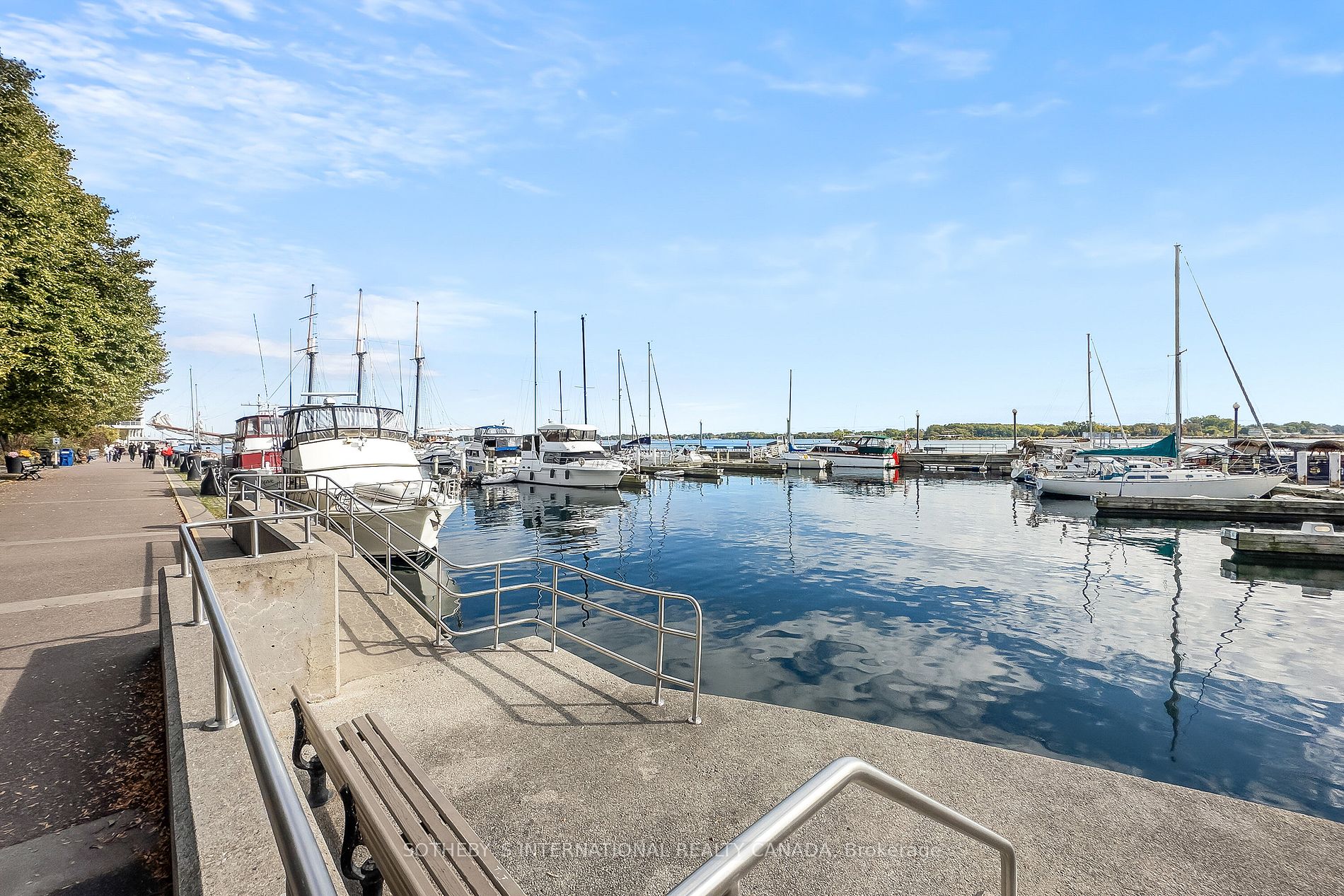 401 Queens Quay W, #512