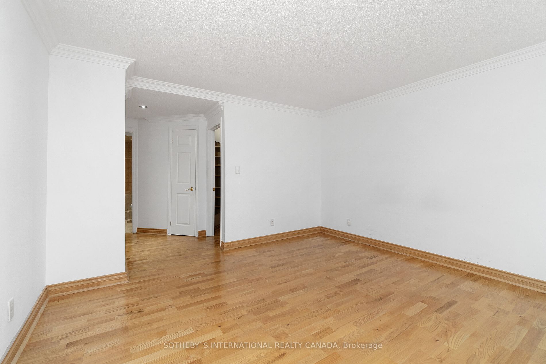 401 Queens Quay W, #512