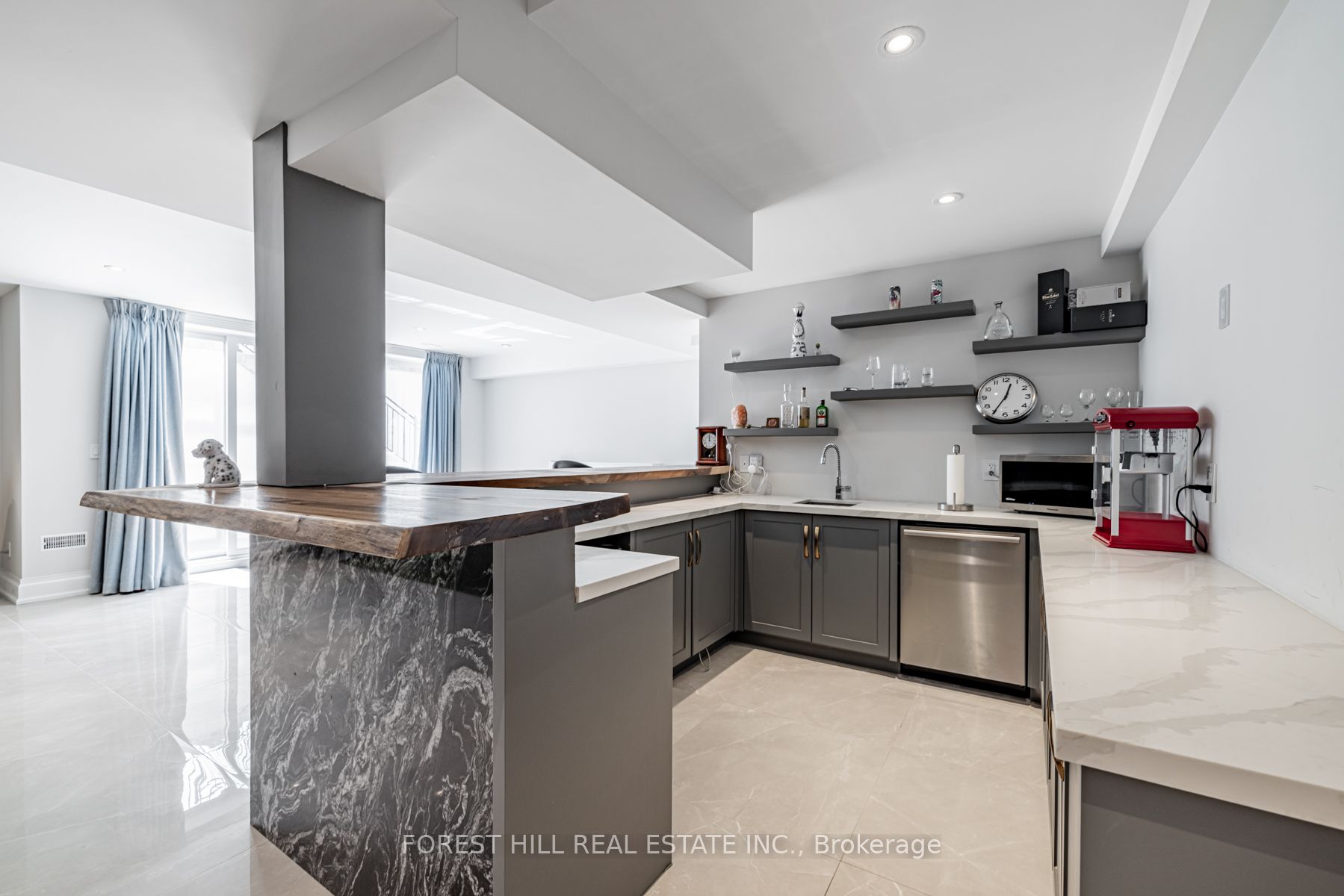 61 Hawksbury Drive