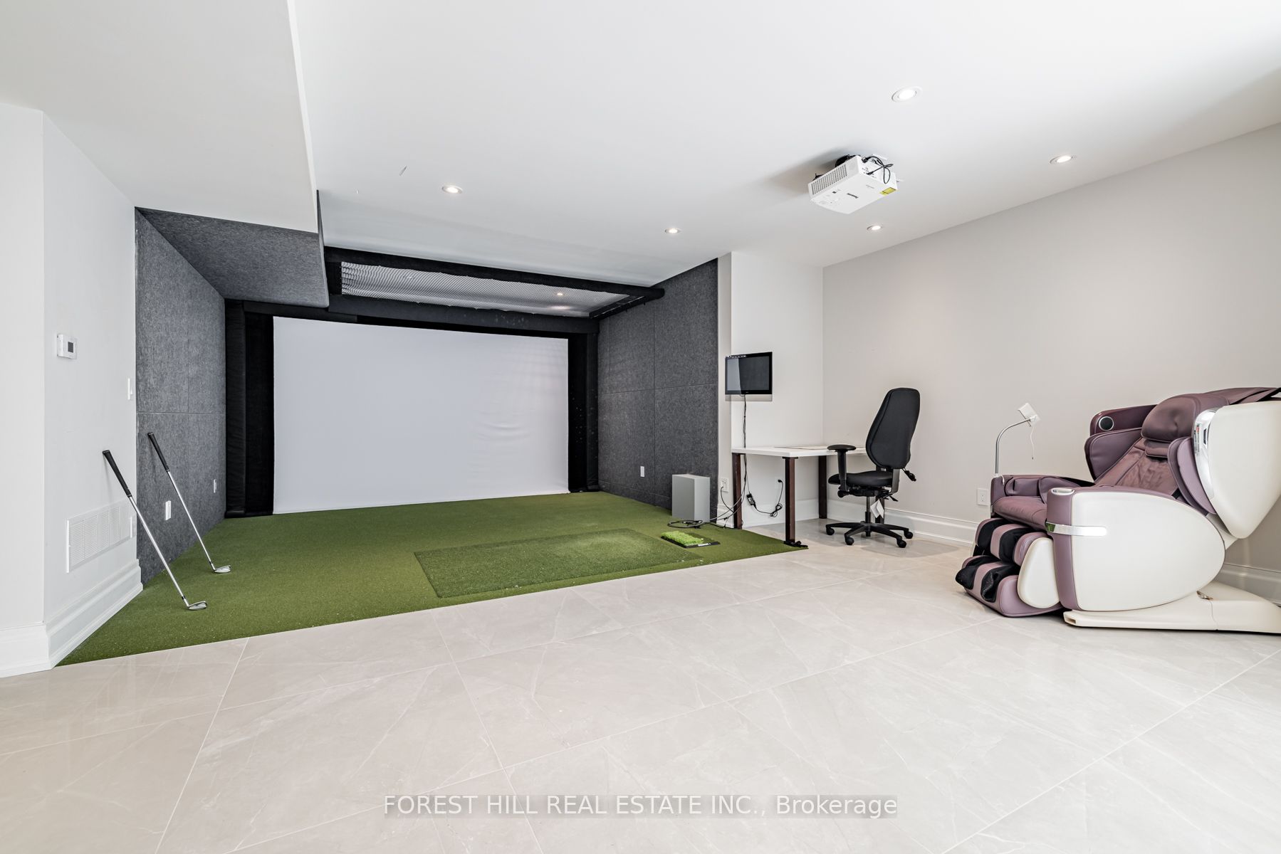 61 Hawksbury Drive
