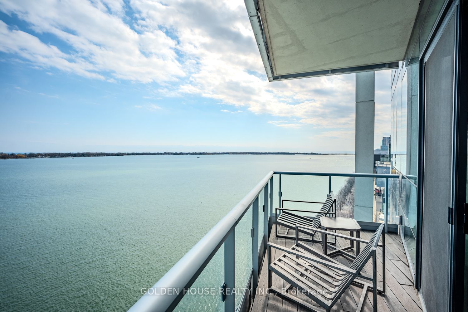 55 Merchants' Wharf, #1023