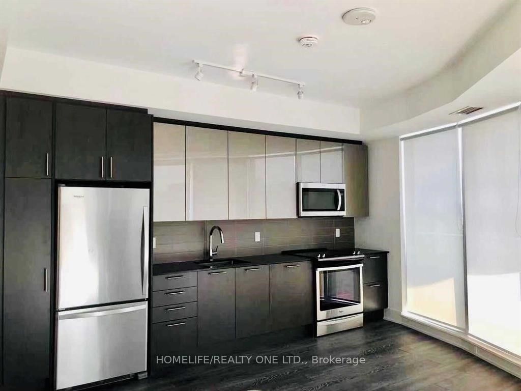 403 Church St, #2102