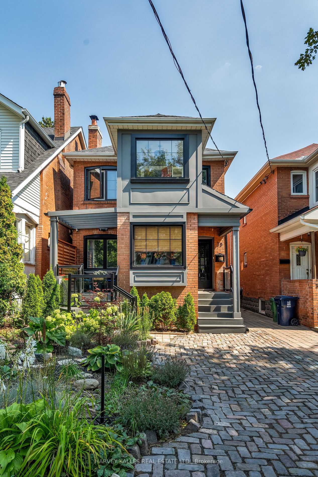 39 Standish Avenue