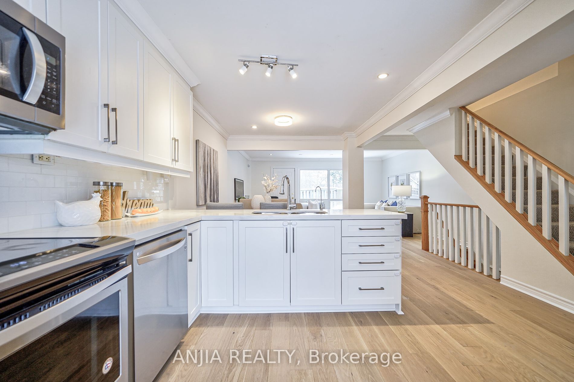 32 Thorny Vineway, #15