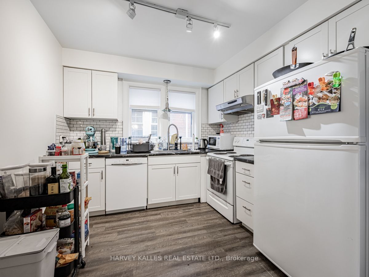 66 Burnaby Blvd