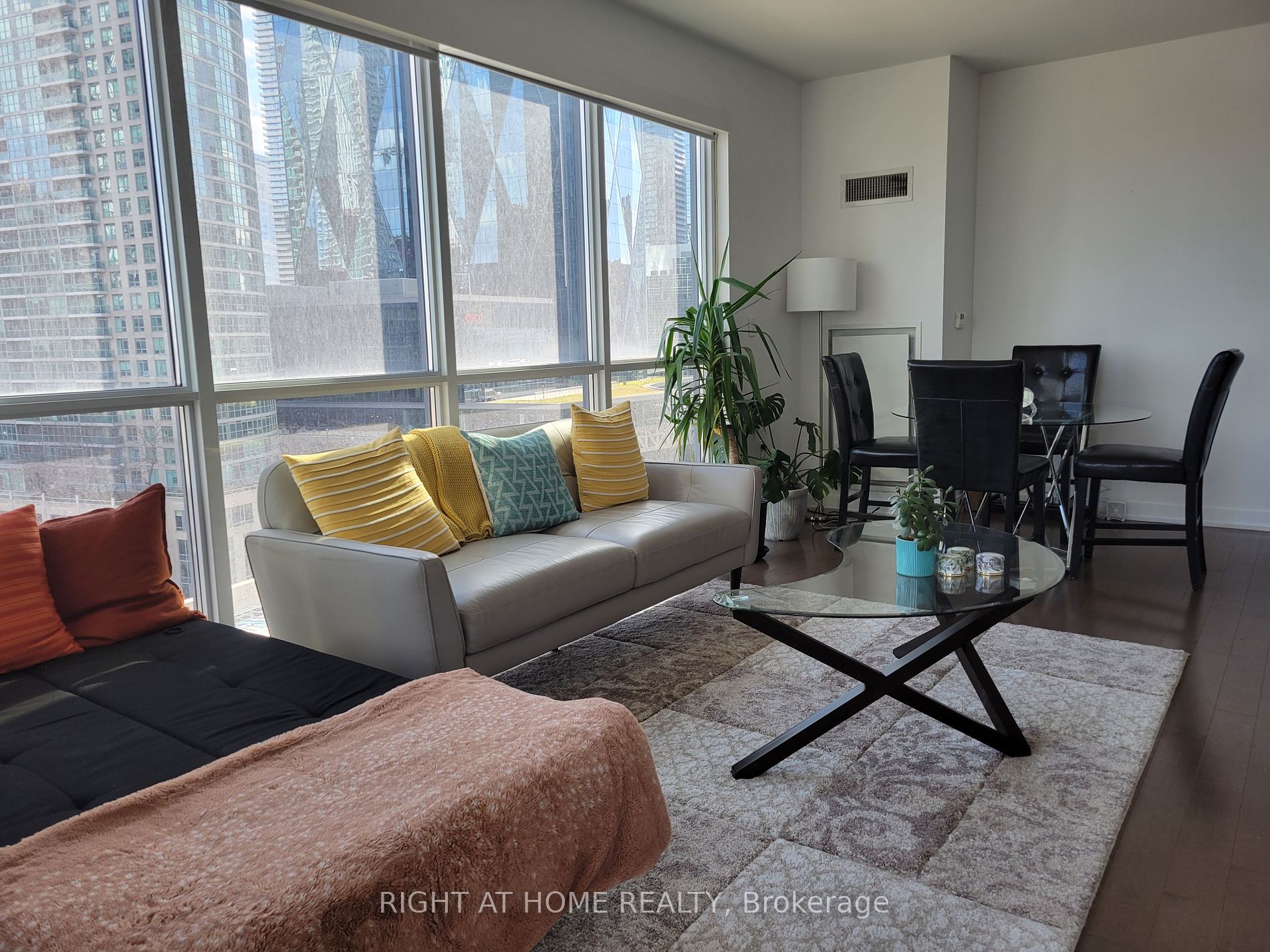 1 The Esplanade, #1108