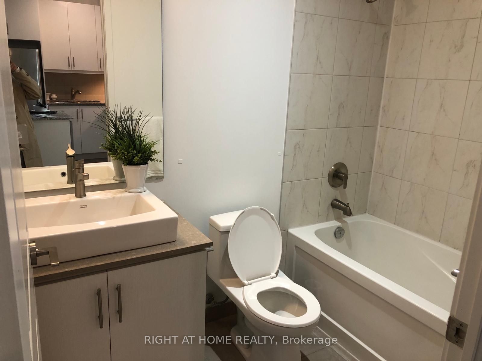1 The Esplanade, #1108