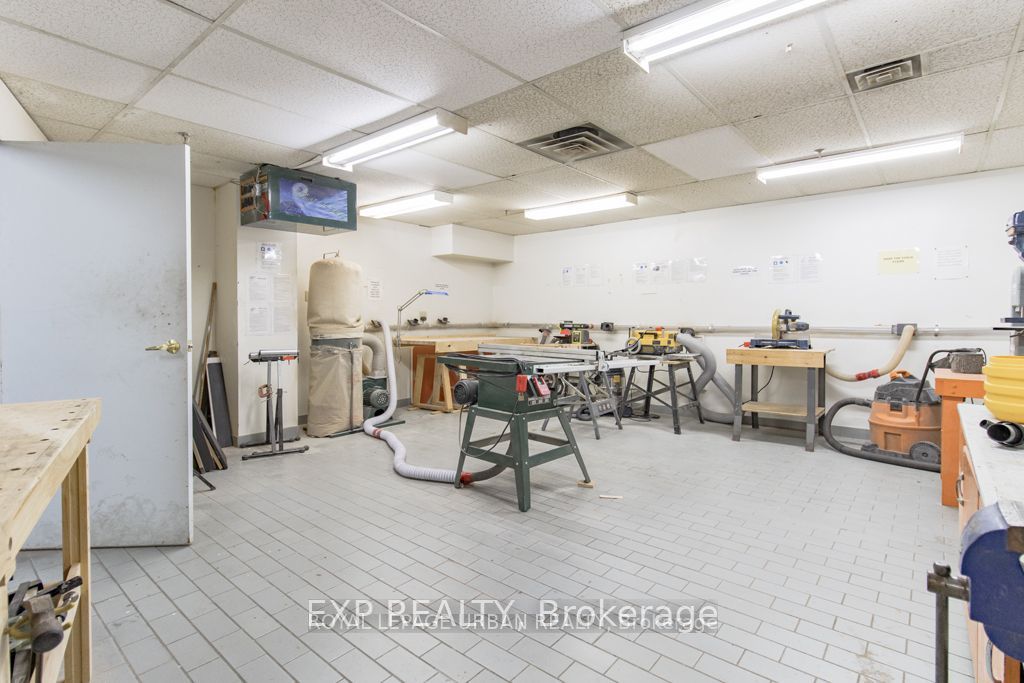 77 Maitland Pl, #1905