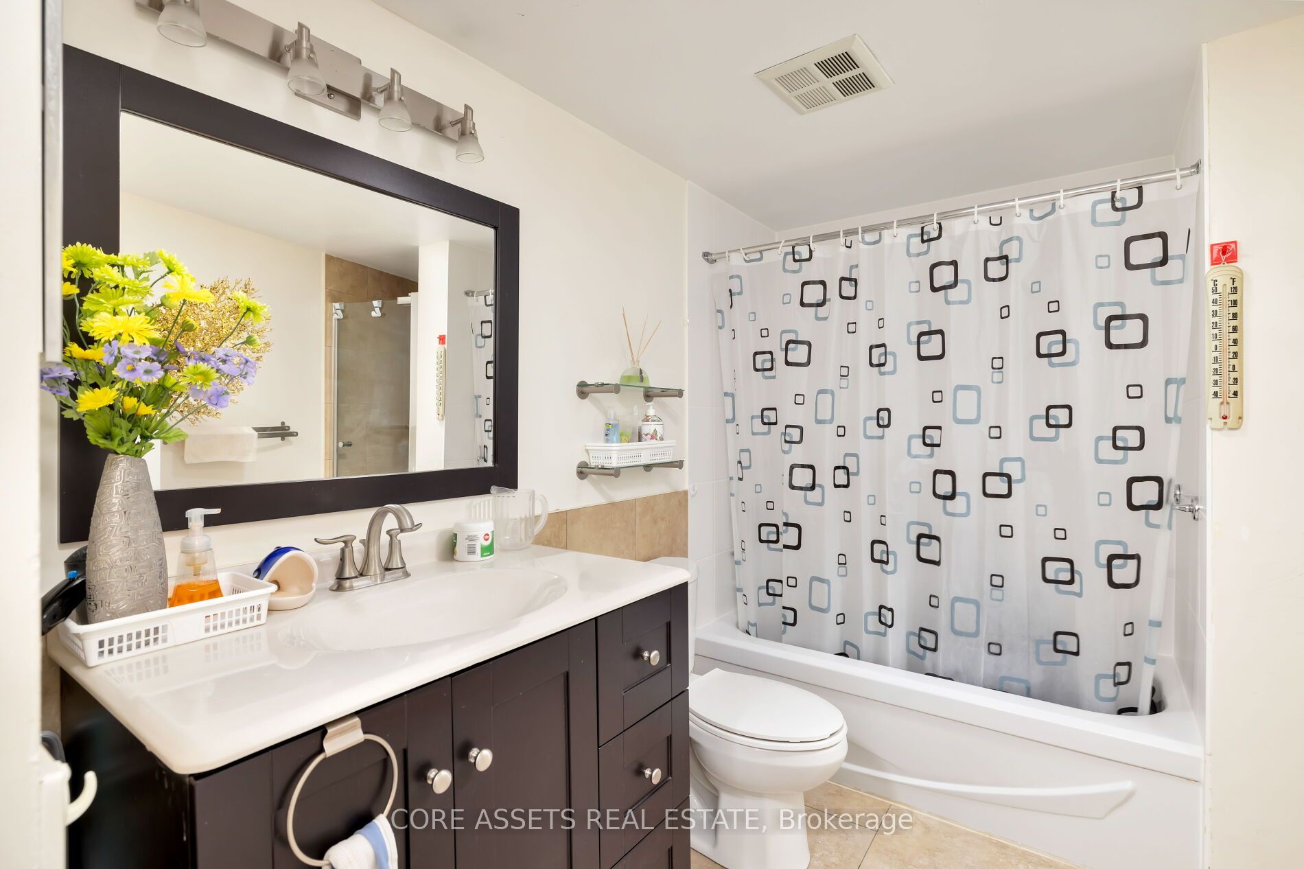 25 The Esplanade, #1706
