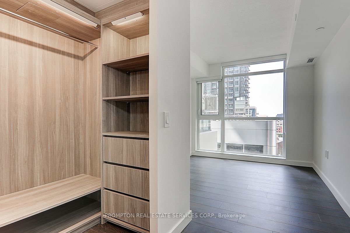 38 Widmer St, #1511