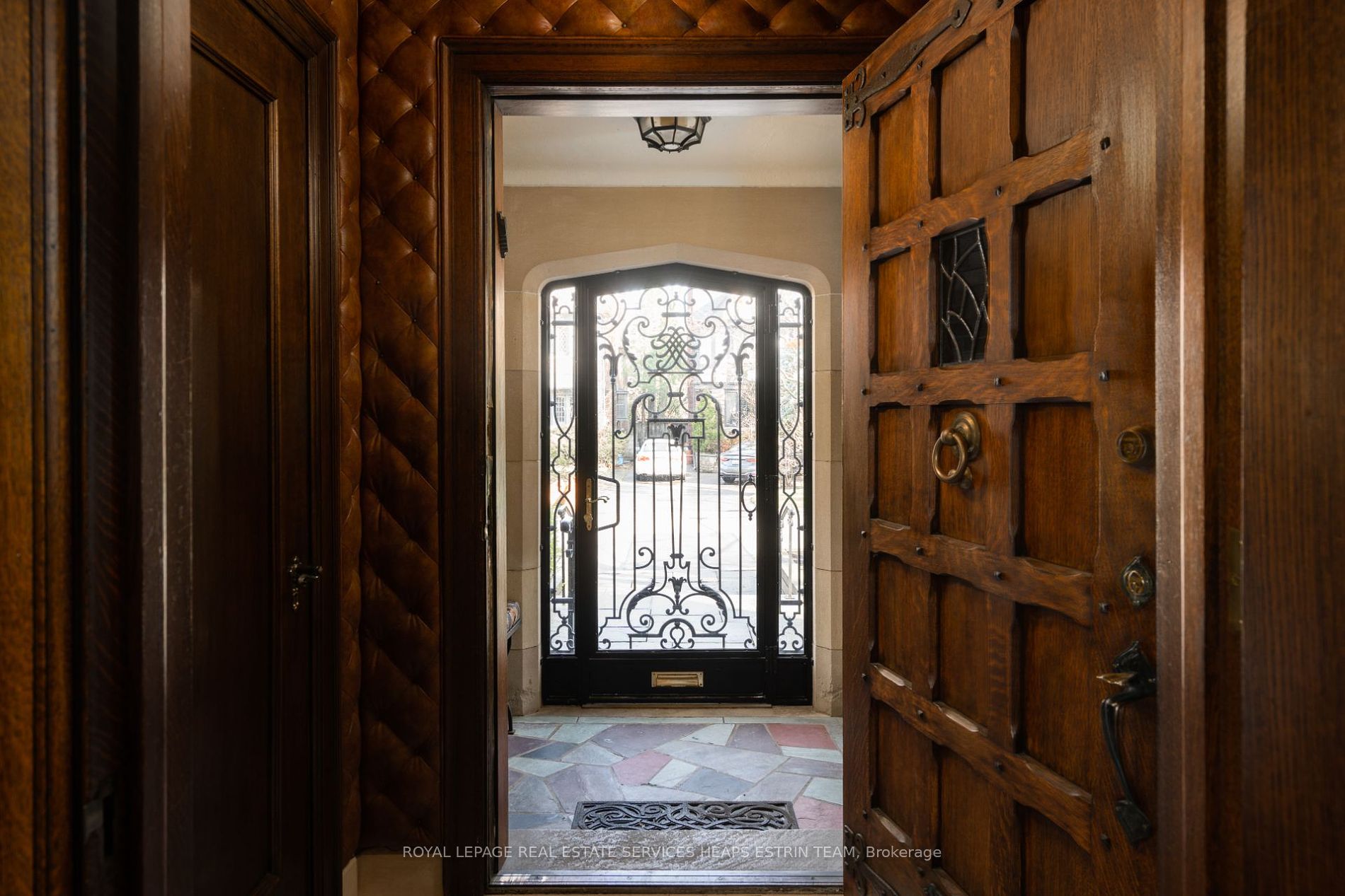 23 Dewbourne Ave