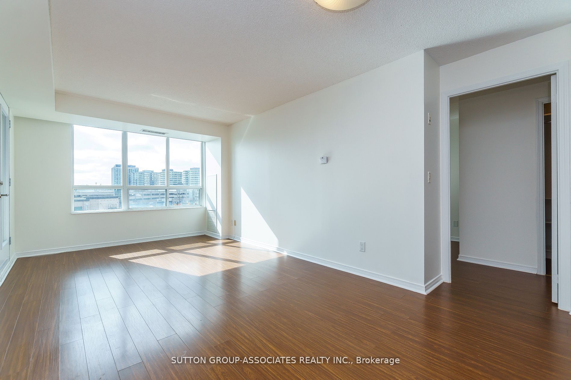 205 The Donway W, #506