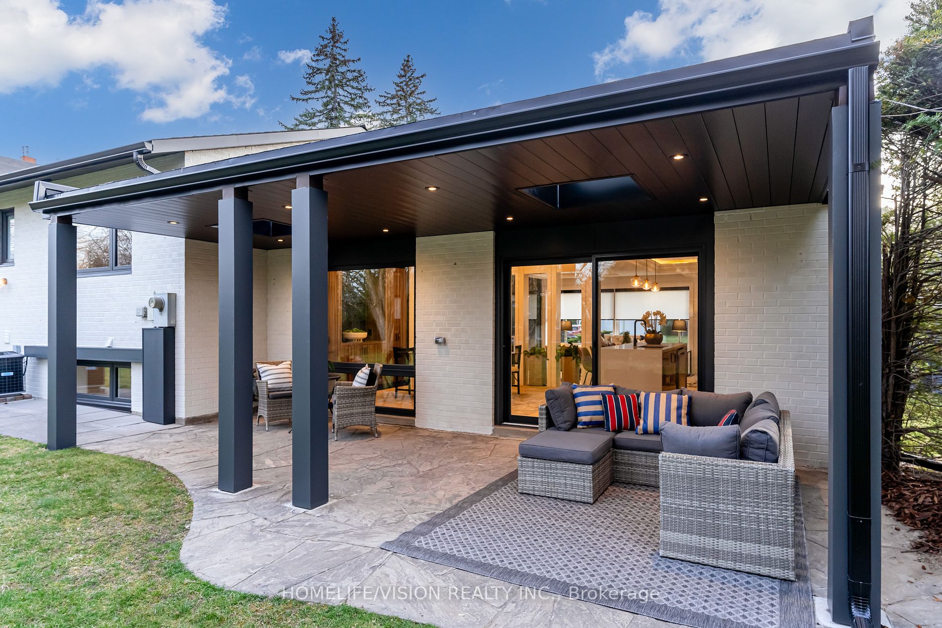 29 Parmbelle Cres